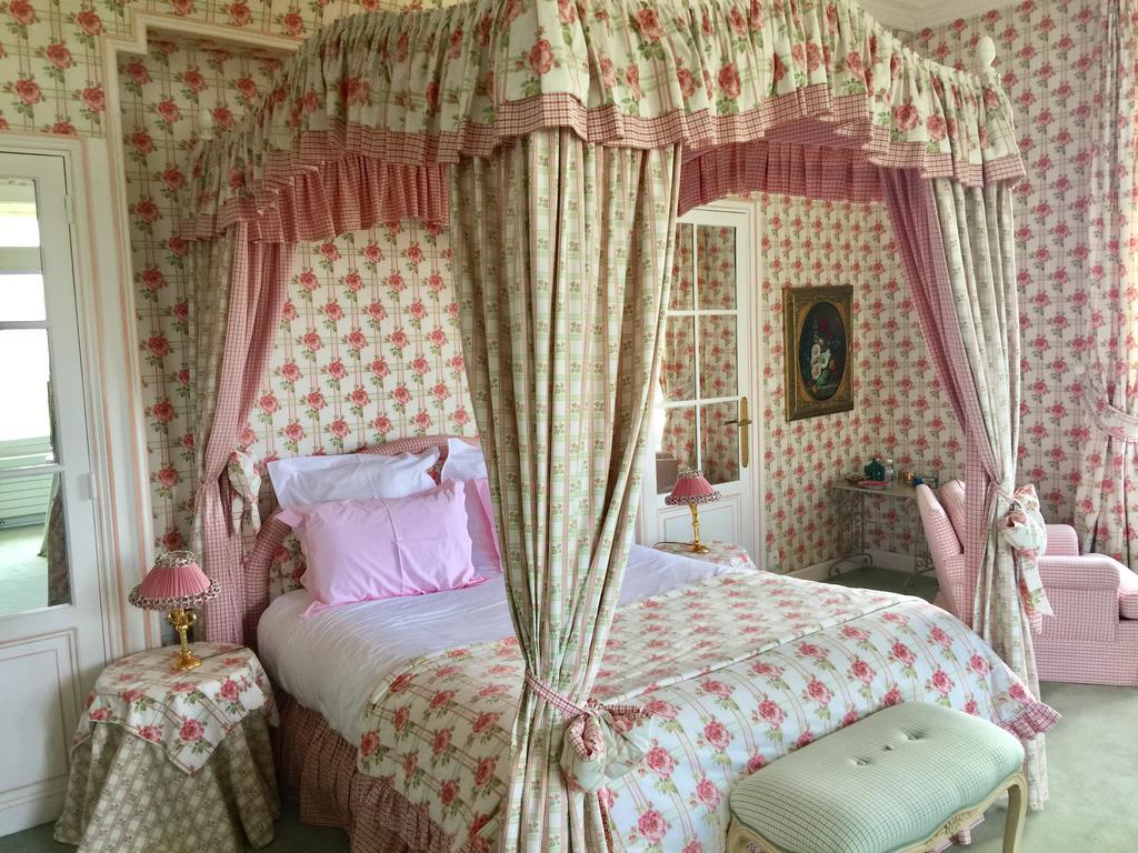 Bed and Breakfast Manoir De Benerville Довиль Экстерьер фото
