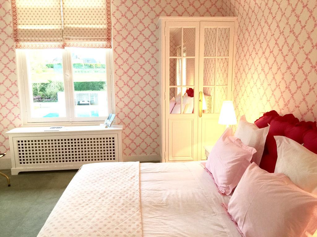Bed and Breakfast Manoir De Benerville Довиль Экстерьер фото