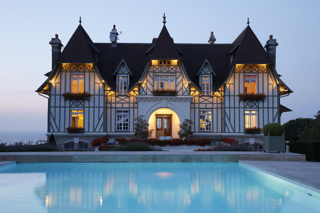 Bed and Breakfast Manoir De Benerville Довиль Экстерьер фото