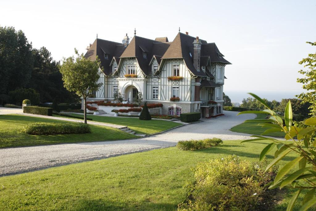 Bed and Breakfast Manoir De Benerville Довиль Экстерьер фото