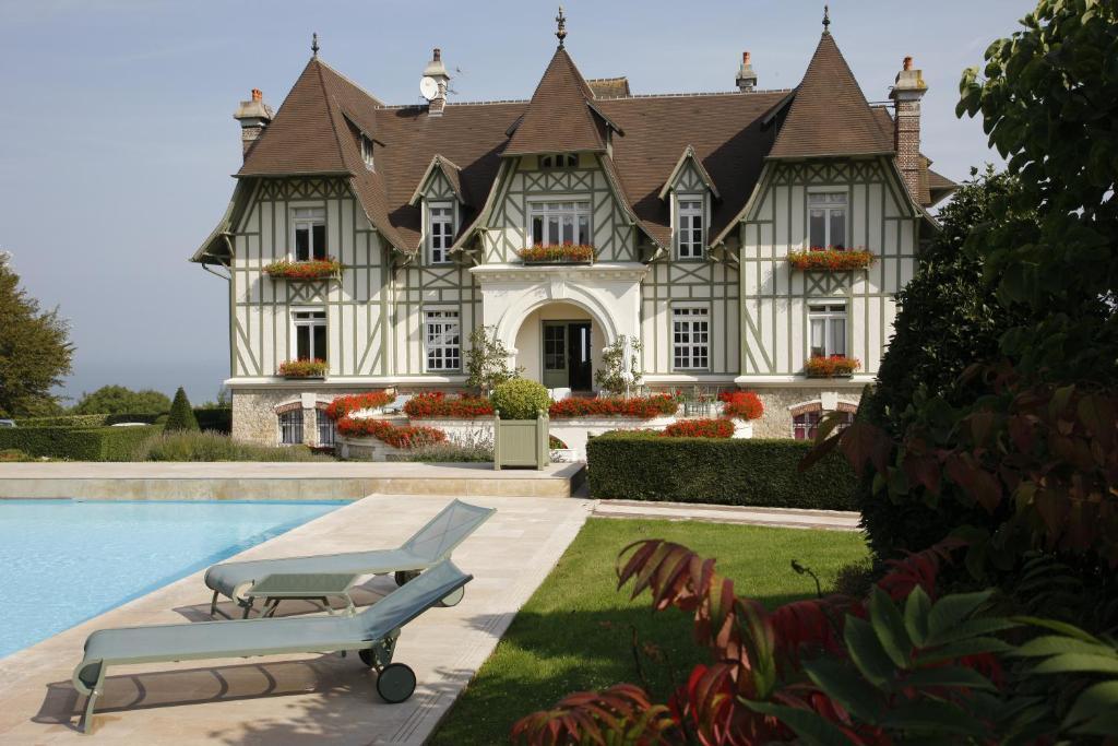 Bed and Breakfast Manoir De Benerville Довиль Экстерьер фото