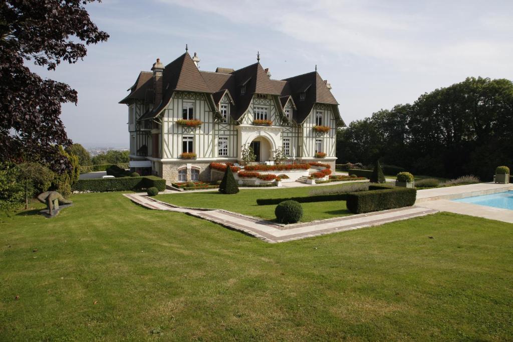 Bed and Breakfast Manoir De Benerville Довиль Экстерьер фото