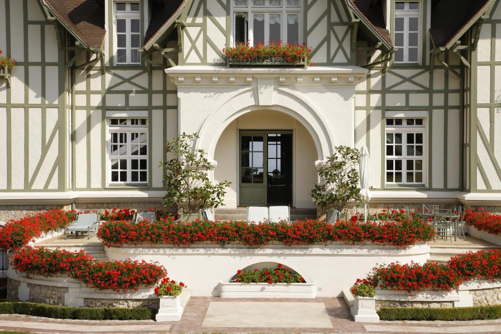 Bed and Breakfast Manoir De Benerville Довиль Экстерьер фото