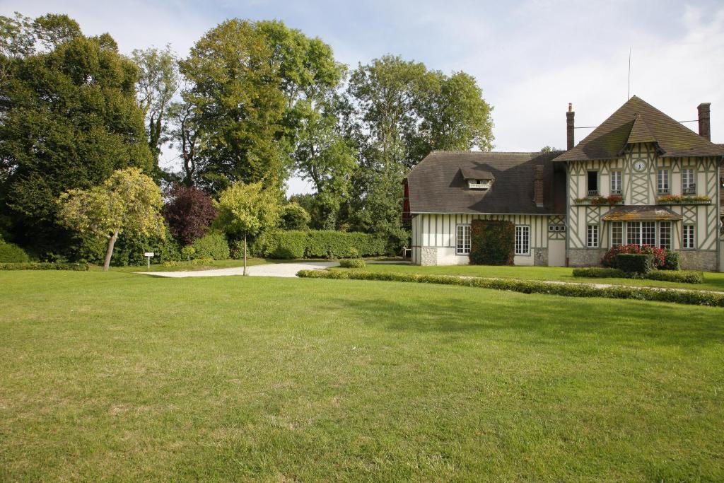 Bed and Breakfast Manoir De Benerville Довиль Экстерьер фото