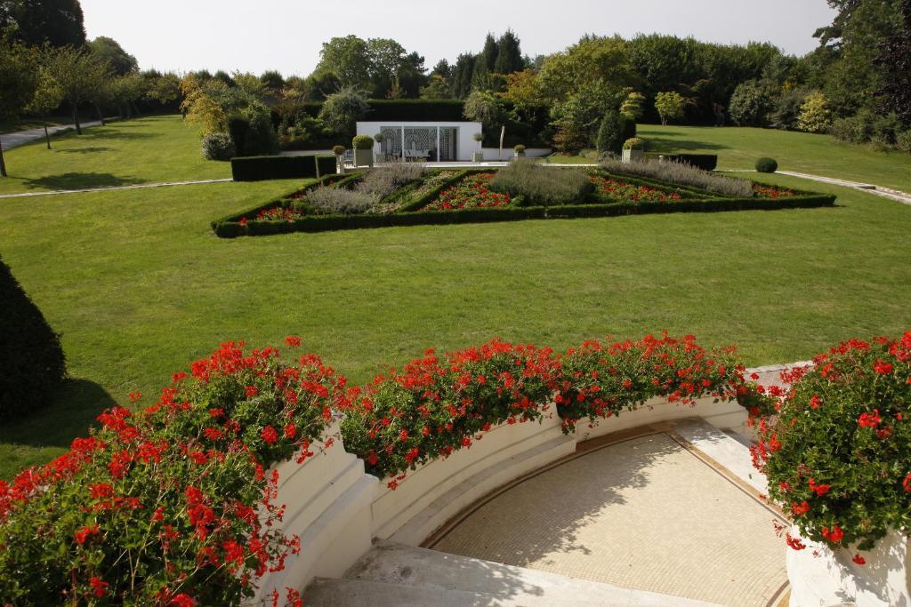 Bed and Breakfast Manoir De Benerville Довиль Экстерьер фото