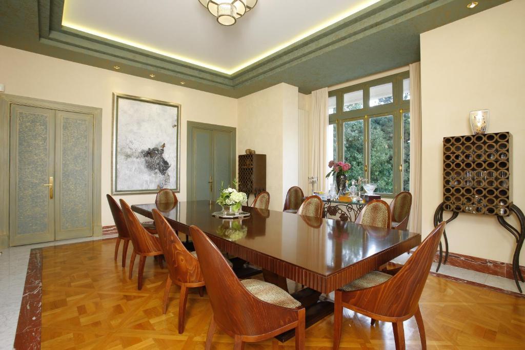 Bed and Breakfast Manoir De Benerville Довиль Экстерьер фото